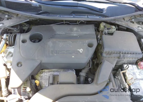 2015 Nissan Altima 2.5 S z USA, uszkodzony, nr VIN 1N4AL3AP4FN918649